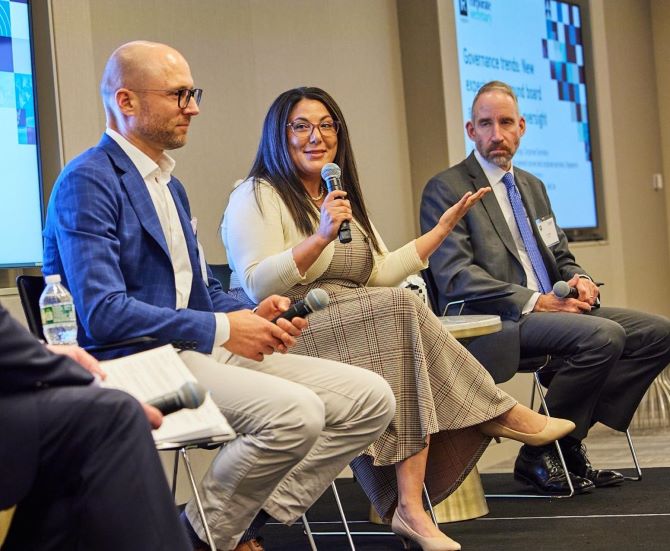 (l to r) Richard Gluckselig, Regeneron Pharmaceuticals; Alexandra Higgins, Okapi Partners; Tim Ring, MetLife