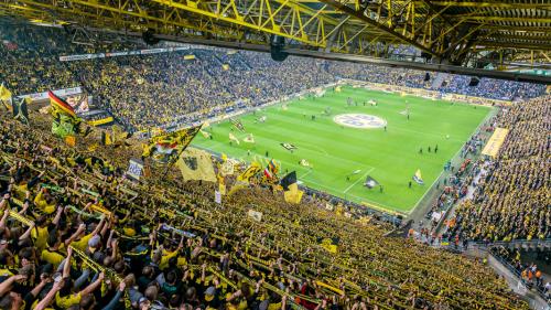 Finances and football combine in first digital report from Borussia Dortmund 