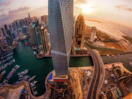 Dubai’s stock market has success on the road